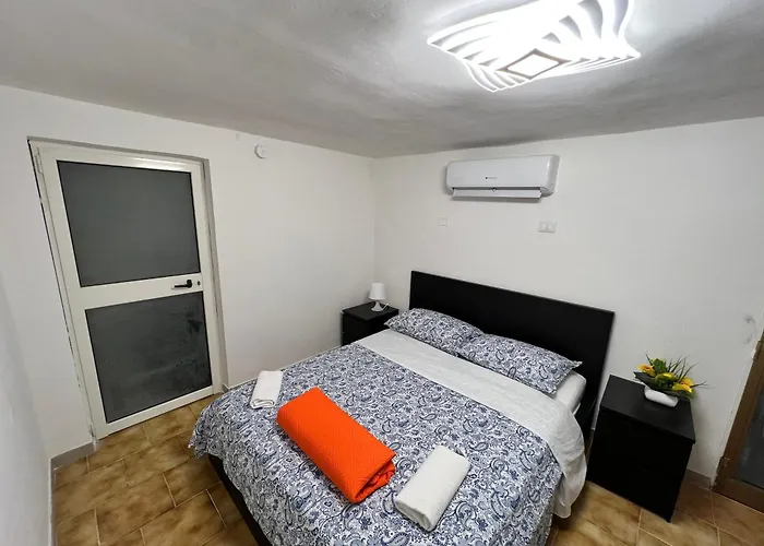 Manzoni 185 Guest house